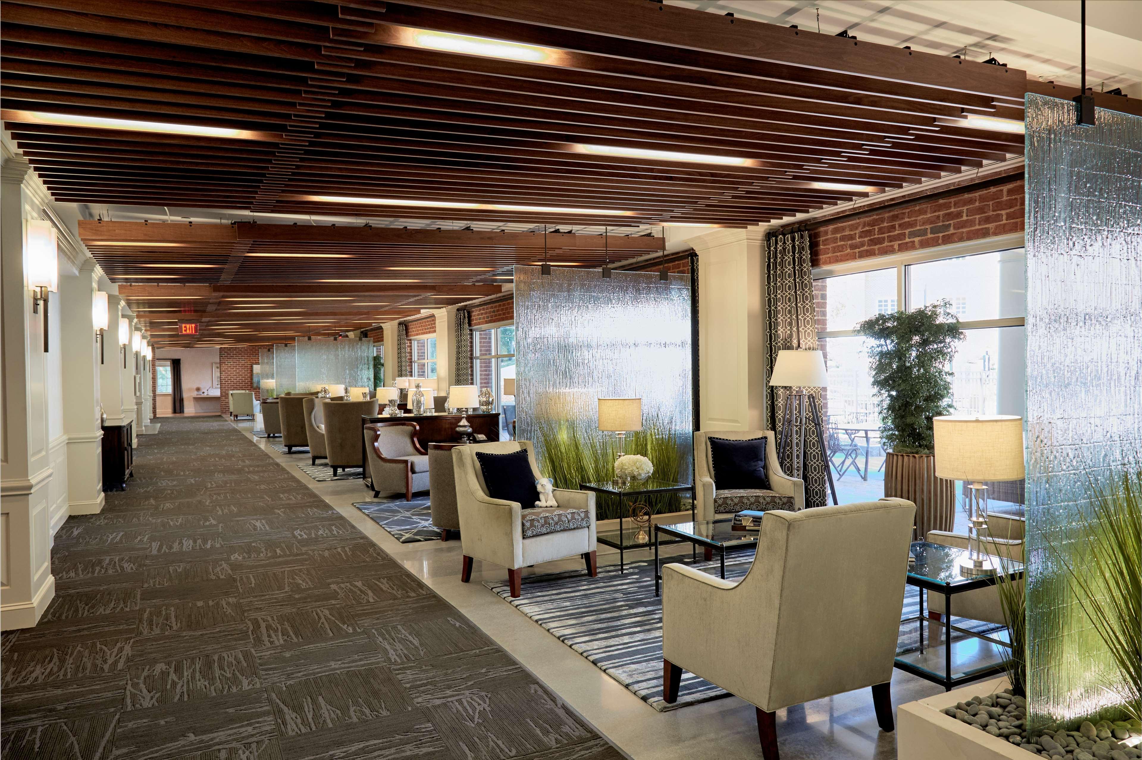 Rizzo Center, A Destination By Hyatt Hotel 查珀尔希尔 外观 照片
