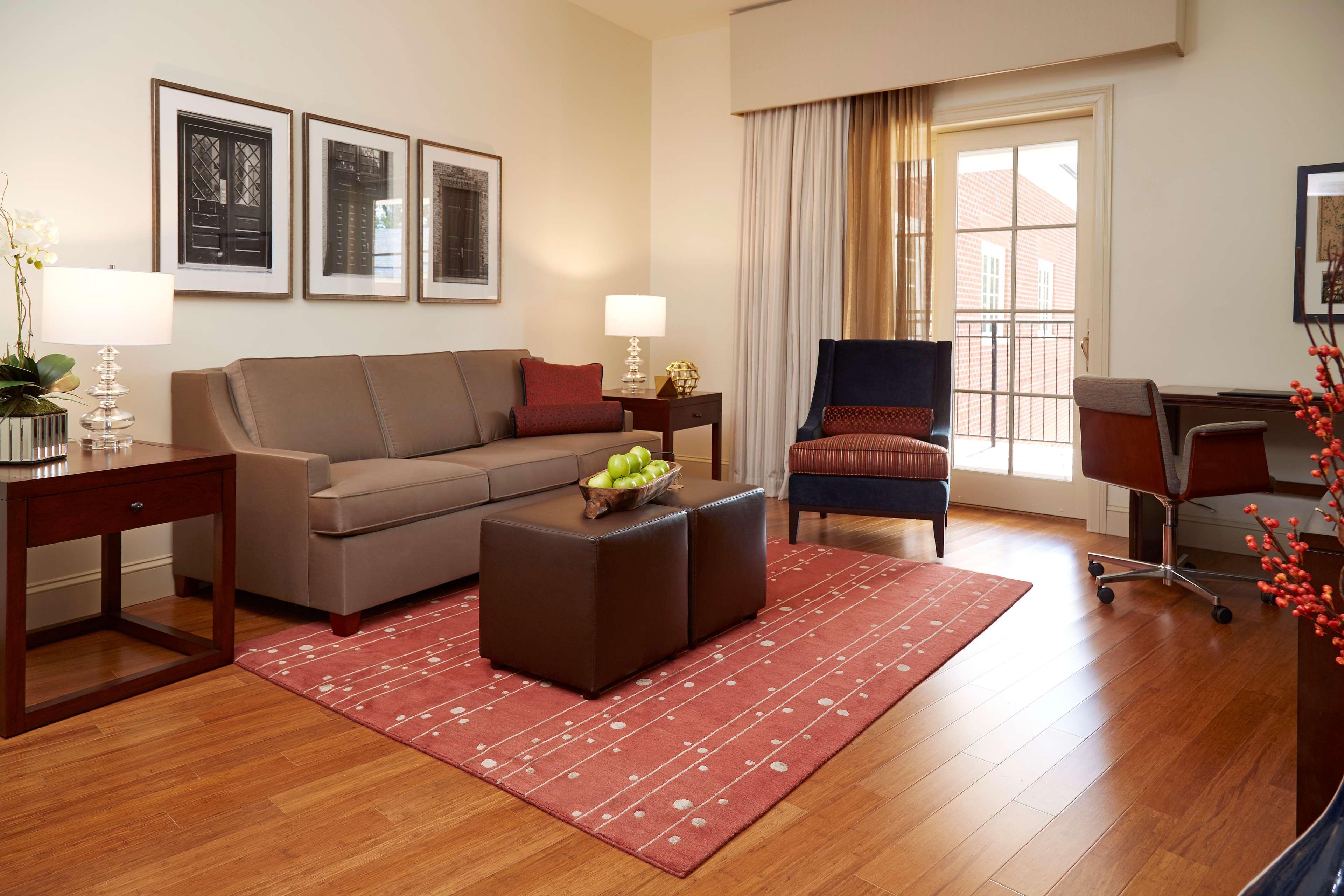 Rizzo Center, A Destination By Hyatt Hotel 查珀尔希尔 外观 照片