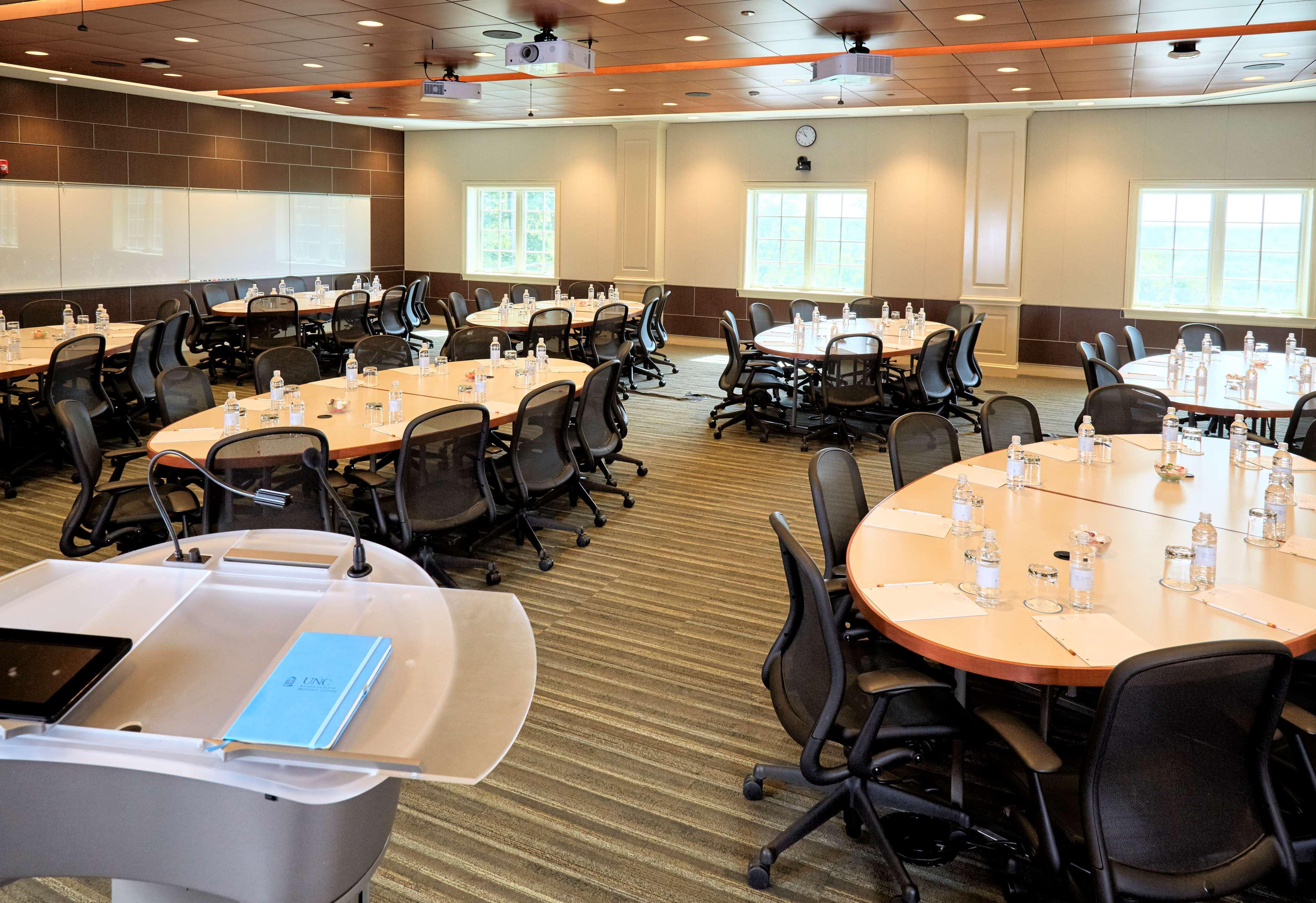 Rizzo Center, A Destination By Hyatt Hotel 查珀尔希尔 外观 照片